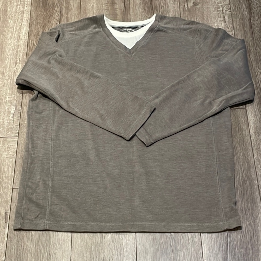 DENVER HAYES Men’s Sweatshirt - Size L